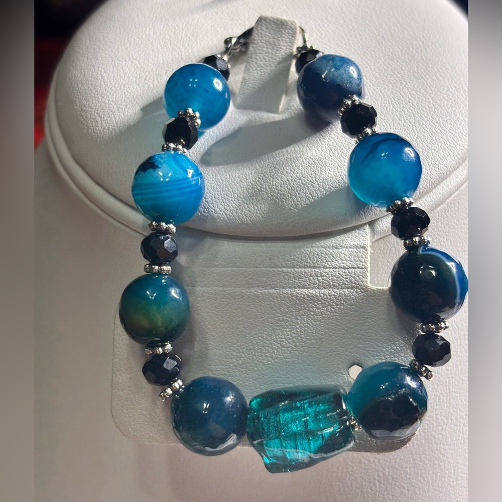 Teal Blue Black and Silver Beaded Bracelet 7.5 inches